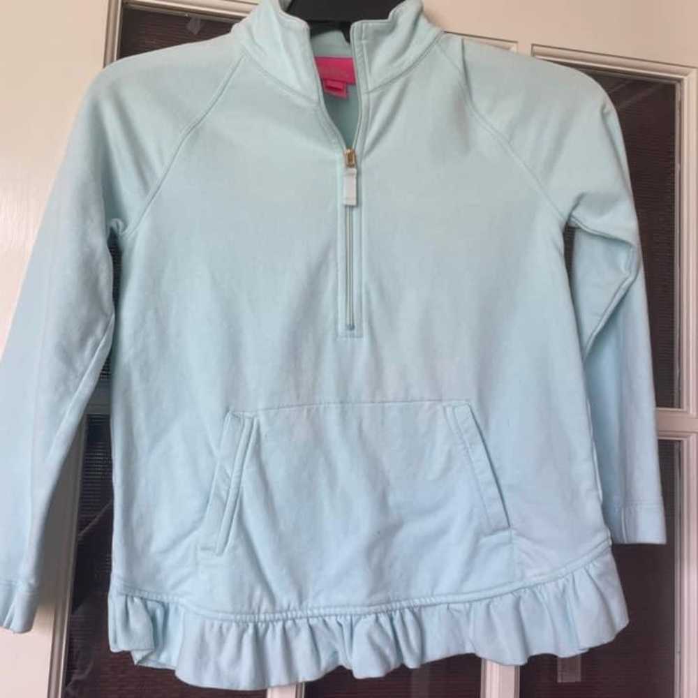 Blue girls popover Lilly pulitizer